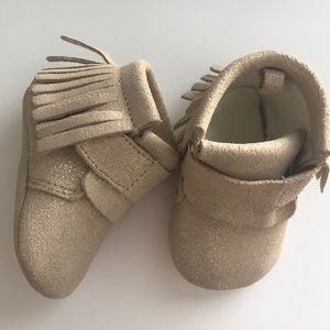 Harper Canyon Moccasins - Gold
